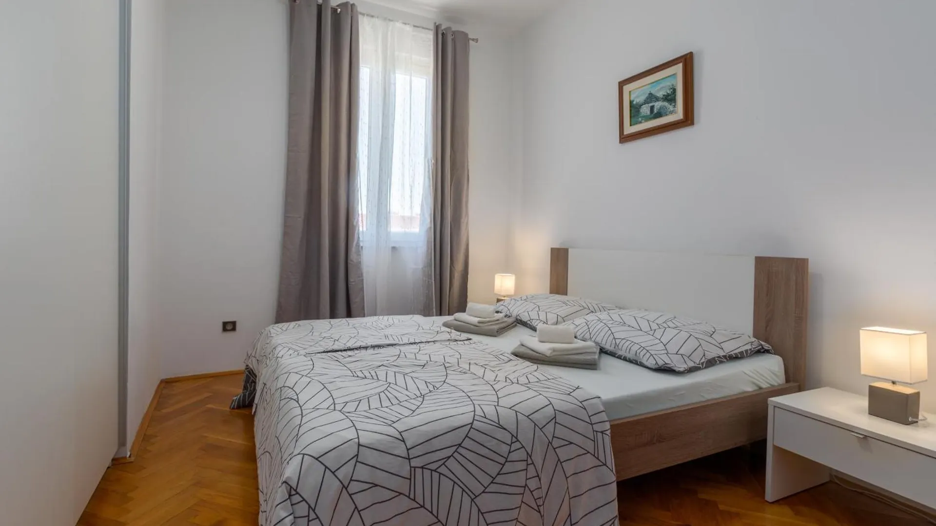 Villa Mario Cabrunici 0*,  Croatia