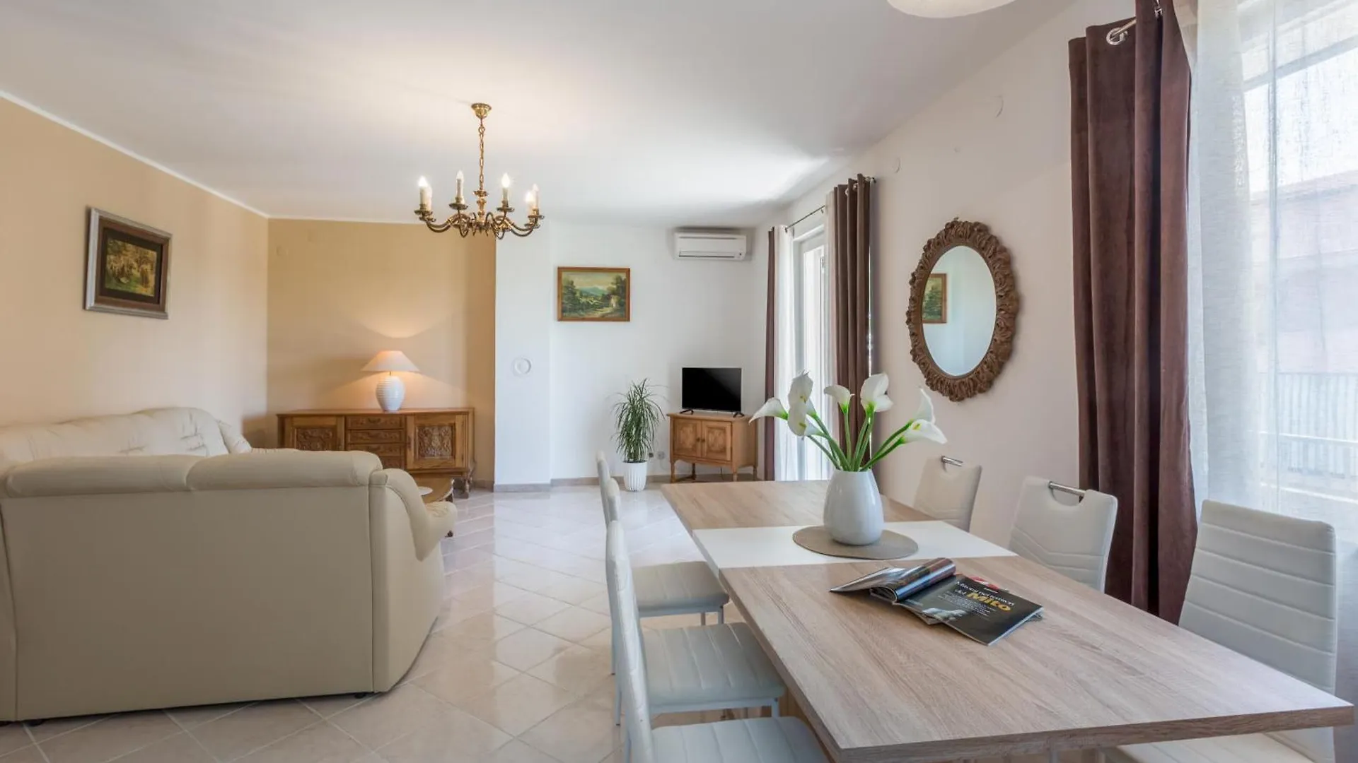 Villa Mario Cabrunici 0*,  Croatia