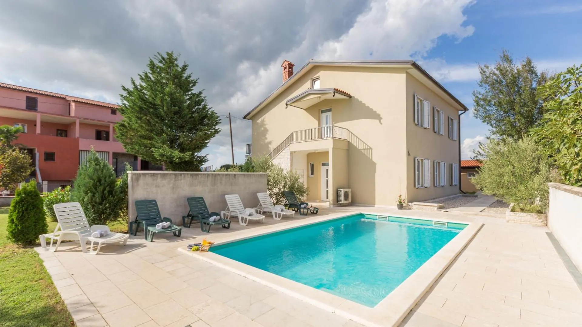 Villa Mario Cabrunici