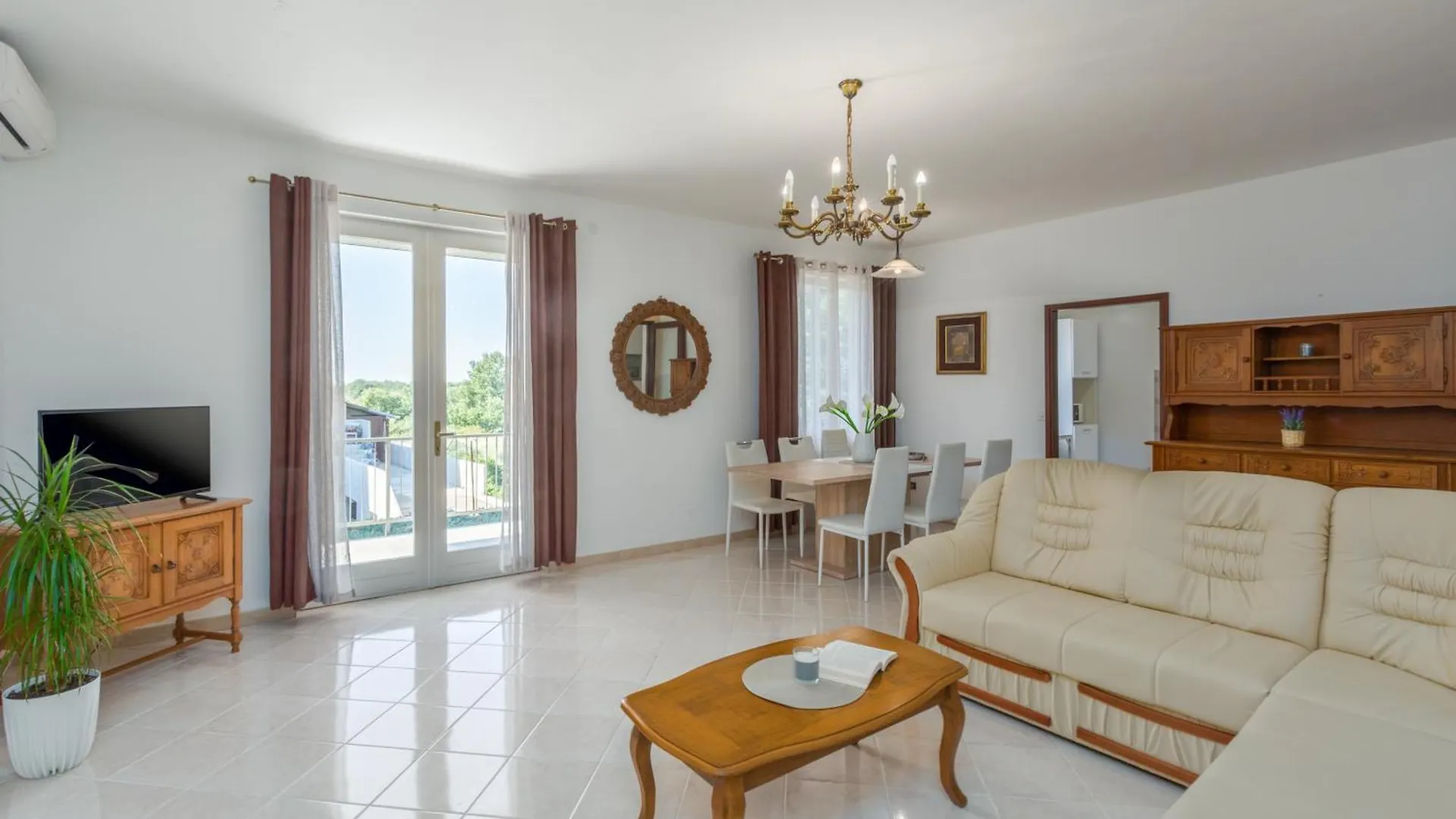 Villa Mario Cabrunici Croatia