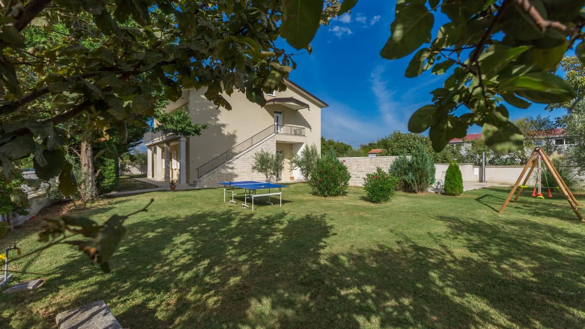 Villa Mario Cabrunici 0*,